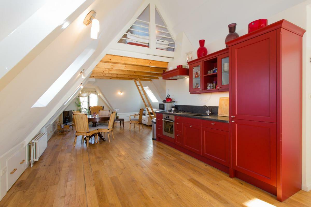Apartment Van Eeghenstraat 161 I